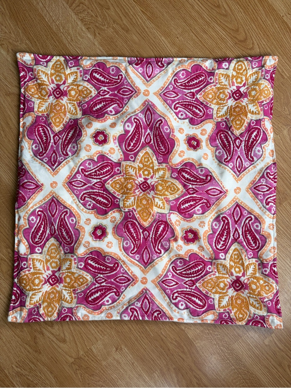 Pottery Barn cotton linen Pink & Gold Floral Paisley Square pillow cover 24” EUC